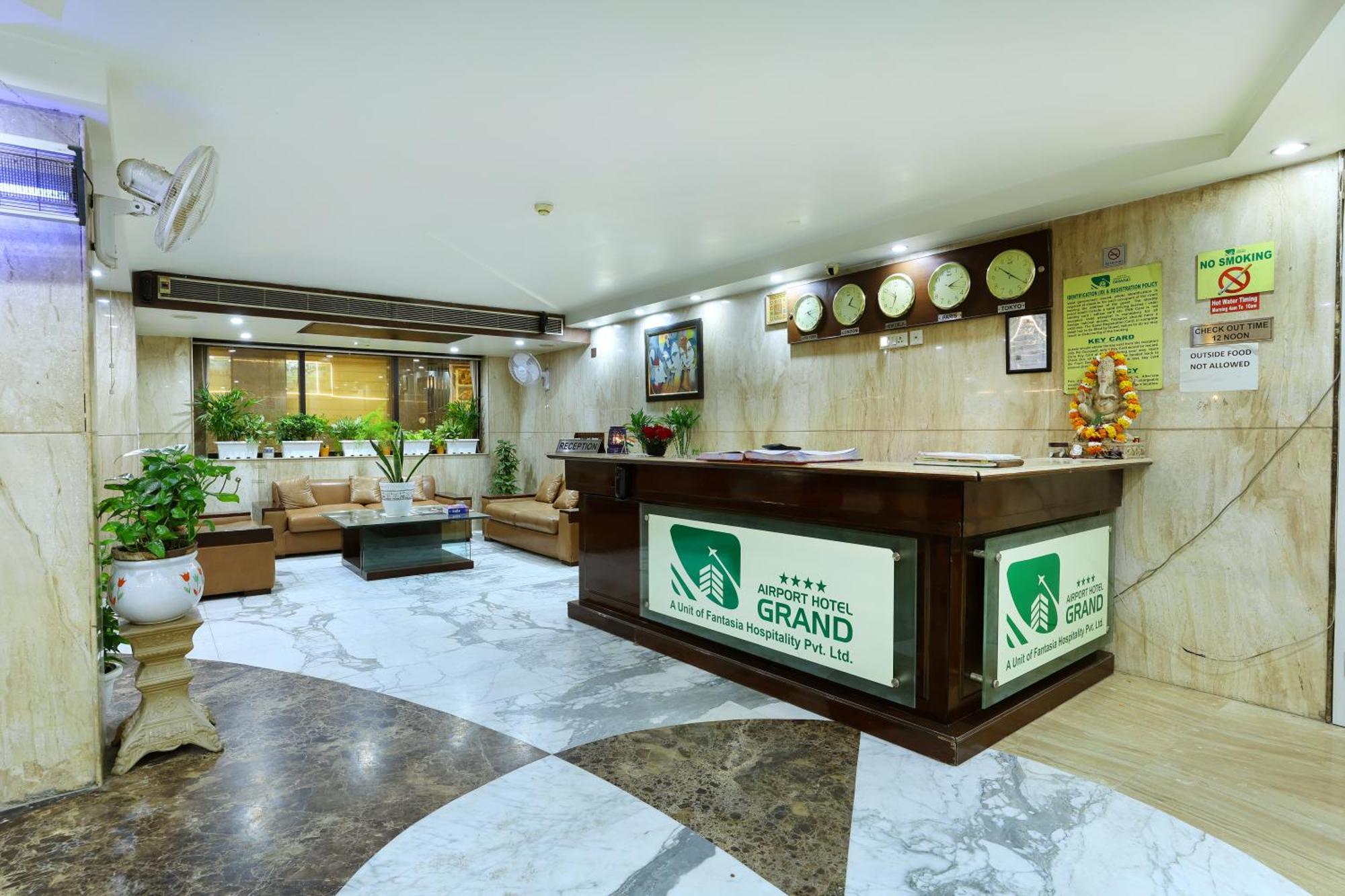 Airport Hotel Grand By Fantasia Ню Делхи Екстериор снимка
